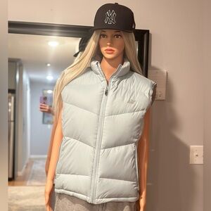 Eastern Mountain Sports -EMS-Womens
LGoose Down Puffer Vest Jacket
Size C-Large